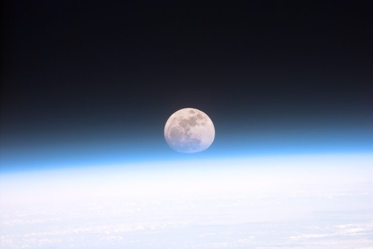 A Tiny Observatory Invited Families to Look at the Moon