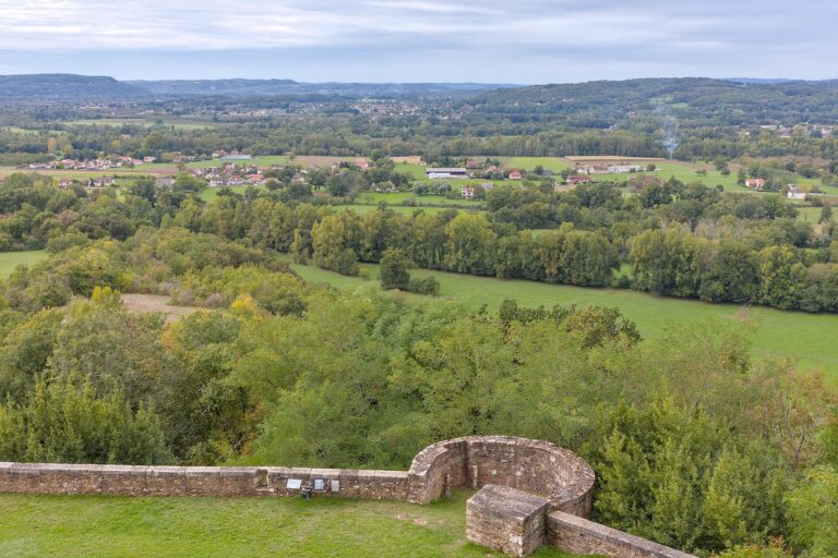 More Than 300 Women Turned a French Château Into a Shared Retreat