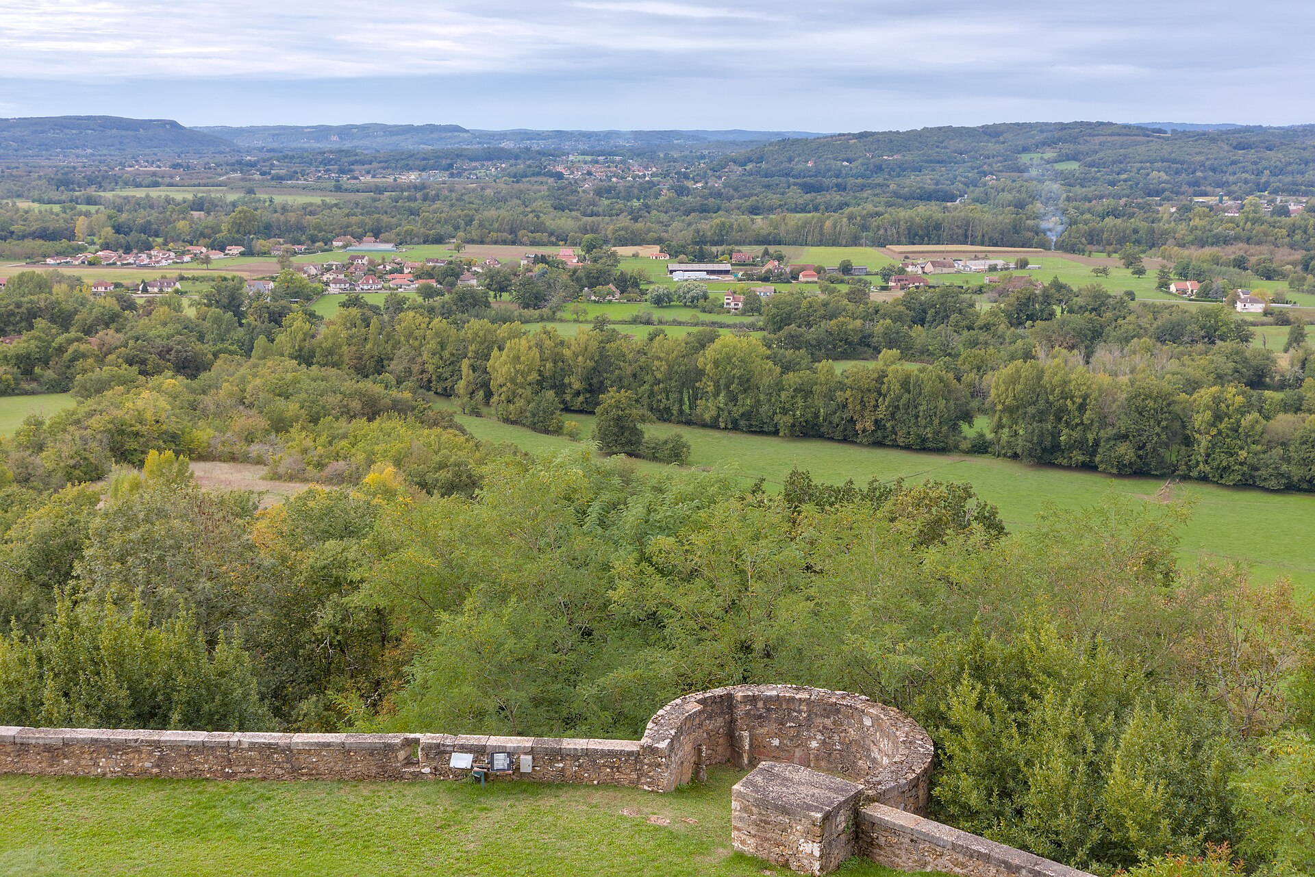 More Than 300 Women Turned a French Château Into a Shared Retreat