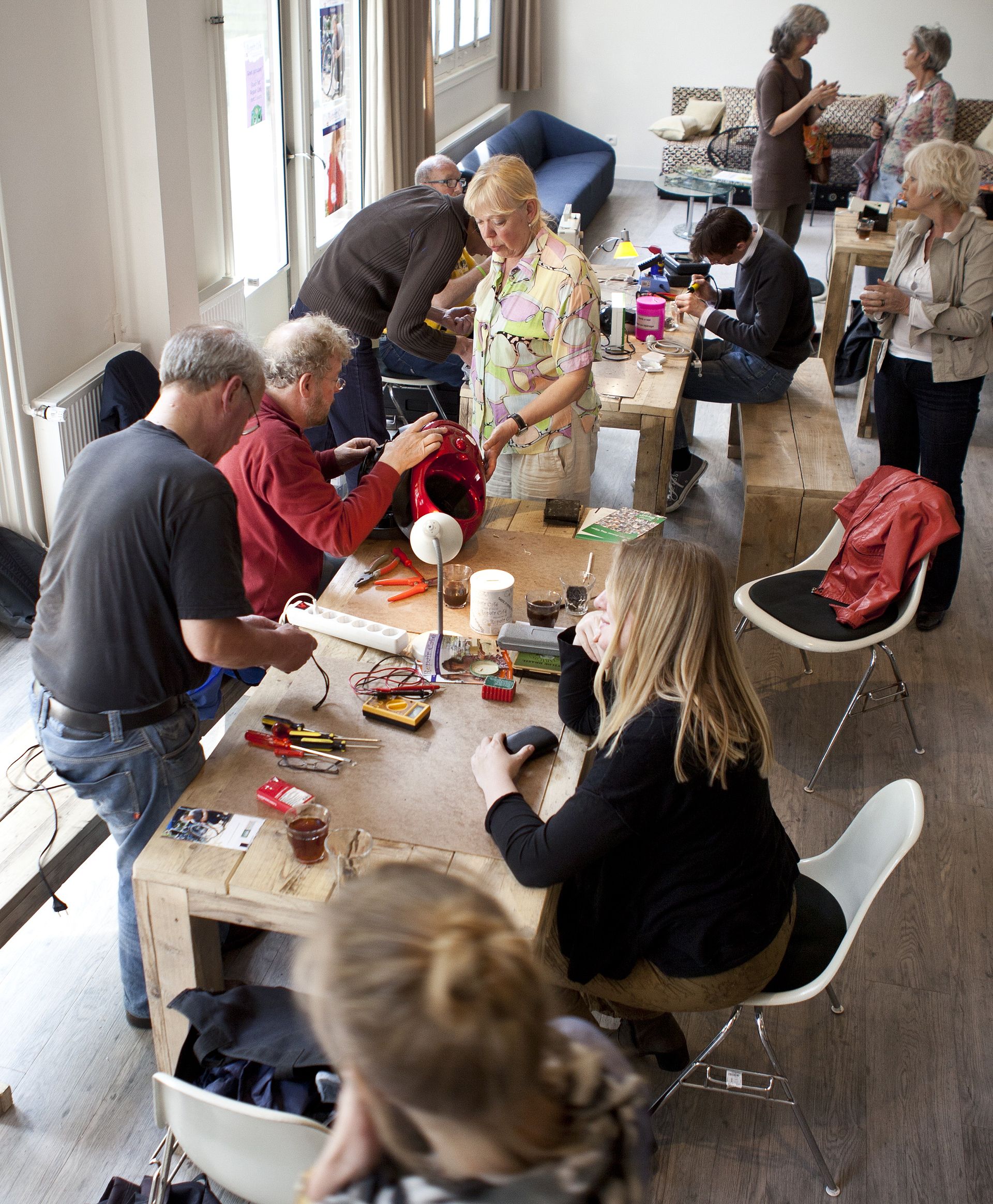Repair Cafés Are Helping People Fix Things Instead of Throwing Them Away
